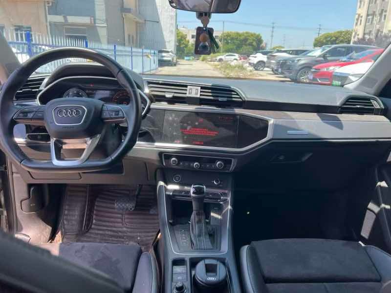 Audi Q3 2022 модельного года 35 TFSI версия «Sporty» Стандарт - AUTO STAR
