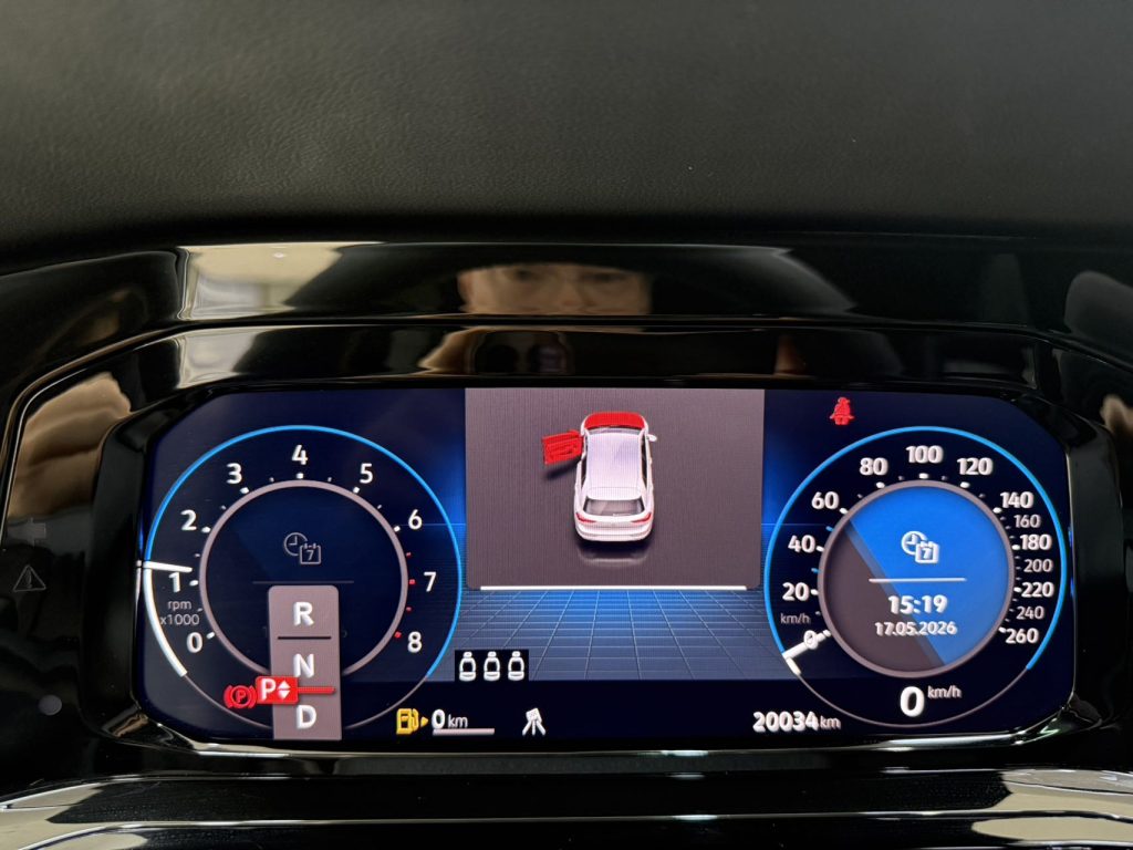 Volkswagen Golf, 2021 г. выпуска, 280TSI DSG R-Line - AUTO STAR