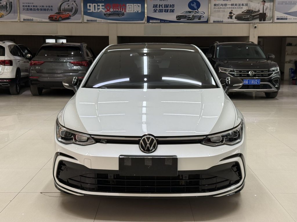 Volkswagen Golf, 2021 г. выпуска, 280TSI DSG R-Line - AUTO STAR