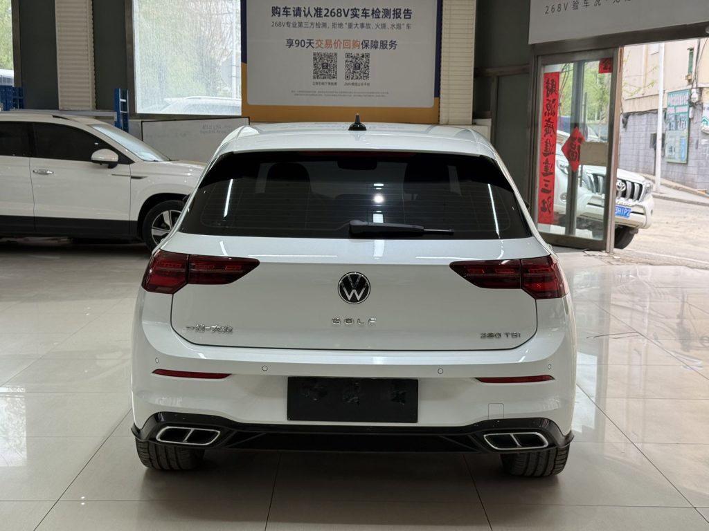 Volkswagen Golf, 2021 г. выпуска, 280TSI DSG R-Line - AUTO STAR