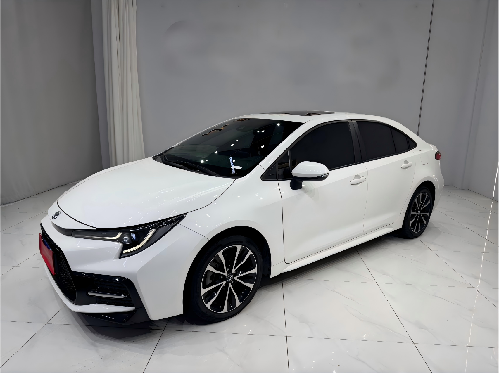 Toyota LEVIN  2022 модельный год  185T CVT Sport  Стандарт China VI