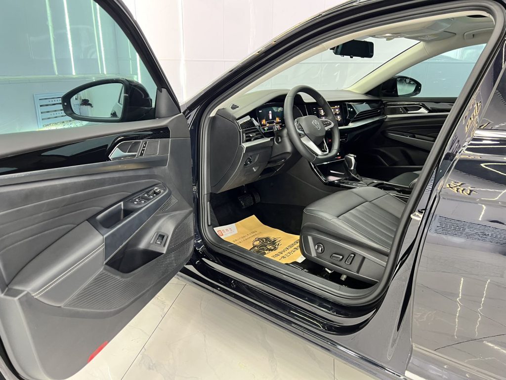 Volkswagen Passat 2023 года, 280TSI Business Edition - AUTO STAR