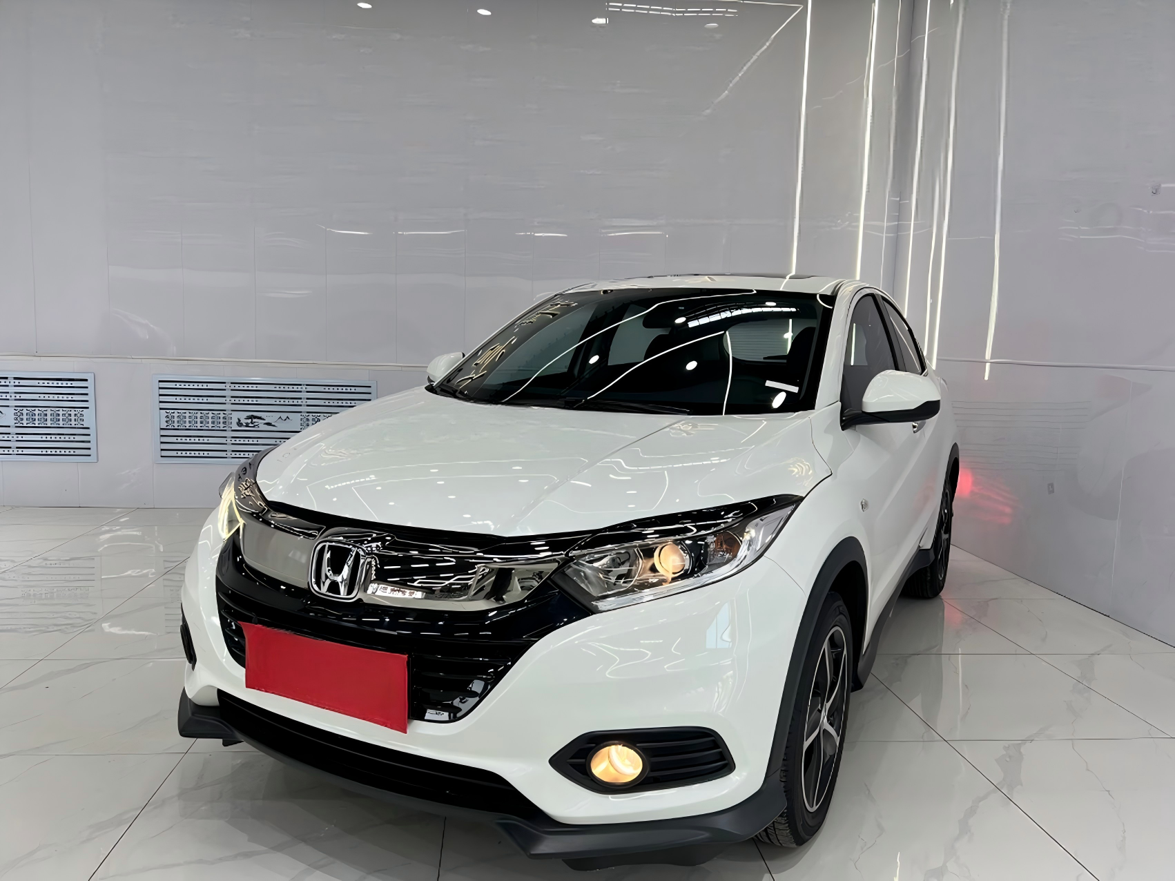 Honda Vezel 2020 года выпуска, 1,5 л, CVT, версия Pioneer, стандарты выбросов China VI