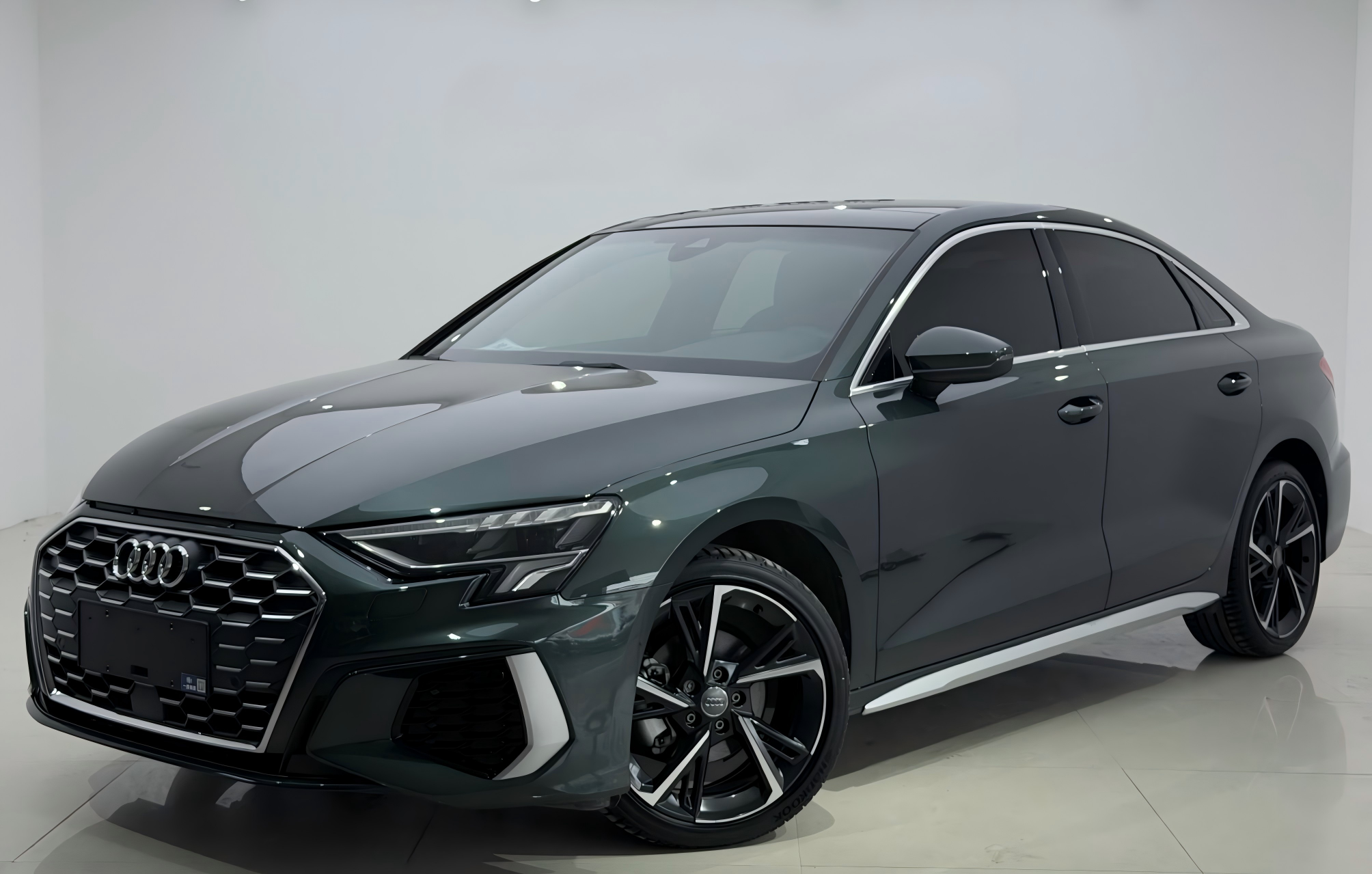 A3L 2021 года,  Limousine 35 TFSI, люкс-спорт