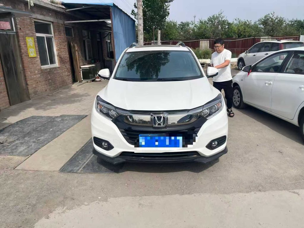 Honda Vezel Белый 2022 модельного года, 1,5 л, CVT, версия «Phantom Night Pioneer» - AUTO STAR