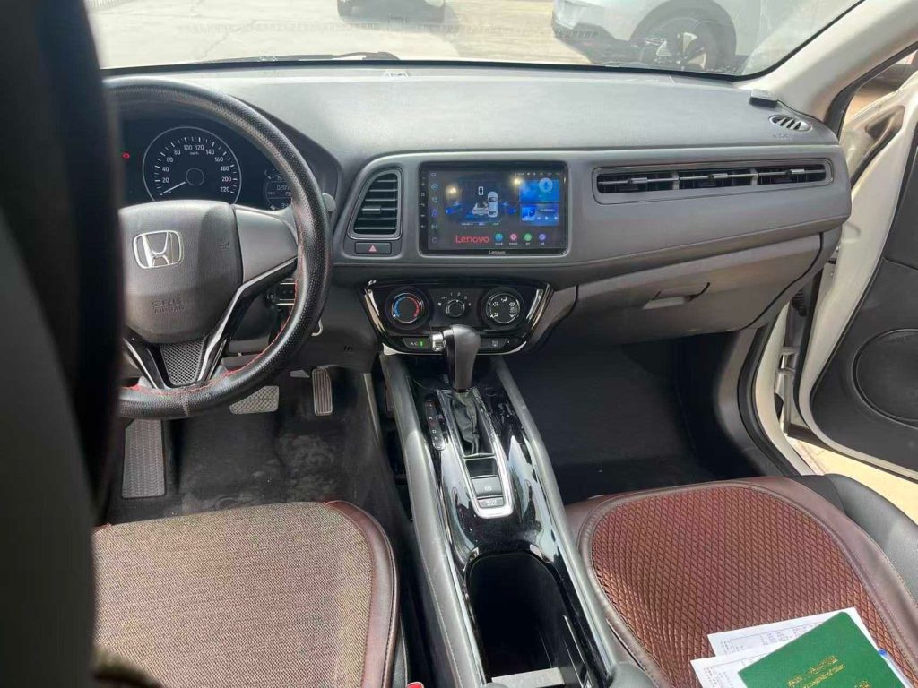 Honda Vezel Белый 2022 модельного года, 1,5 л, CVT, версия «Phantom Night Pioneer» - AUTO STAR