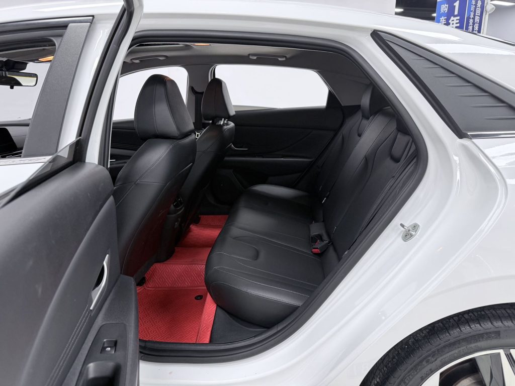 Hyundai Elantra, 2023 модельный год, 1,5 л, CVT, версия LUX - AUTO STAR