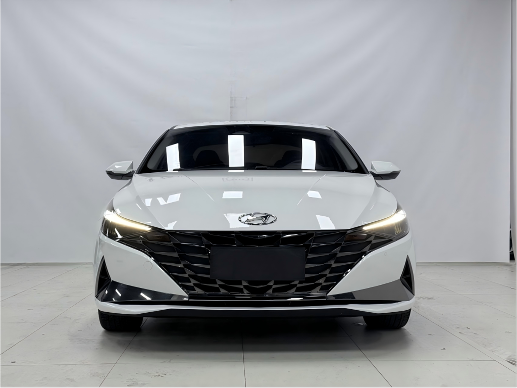 Hyundai Elantra, 2023 модельный год, 1,5 л, CVT, версия LUX - AUTO STAR