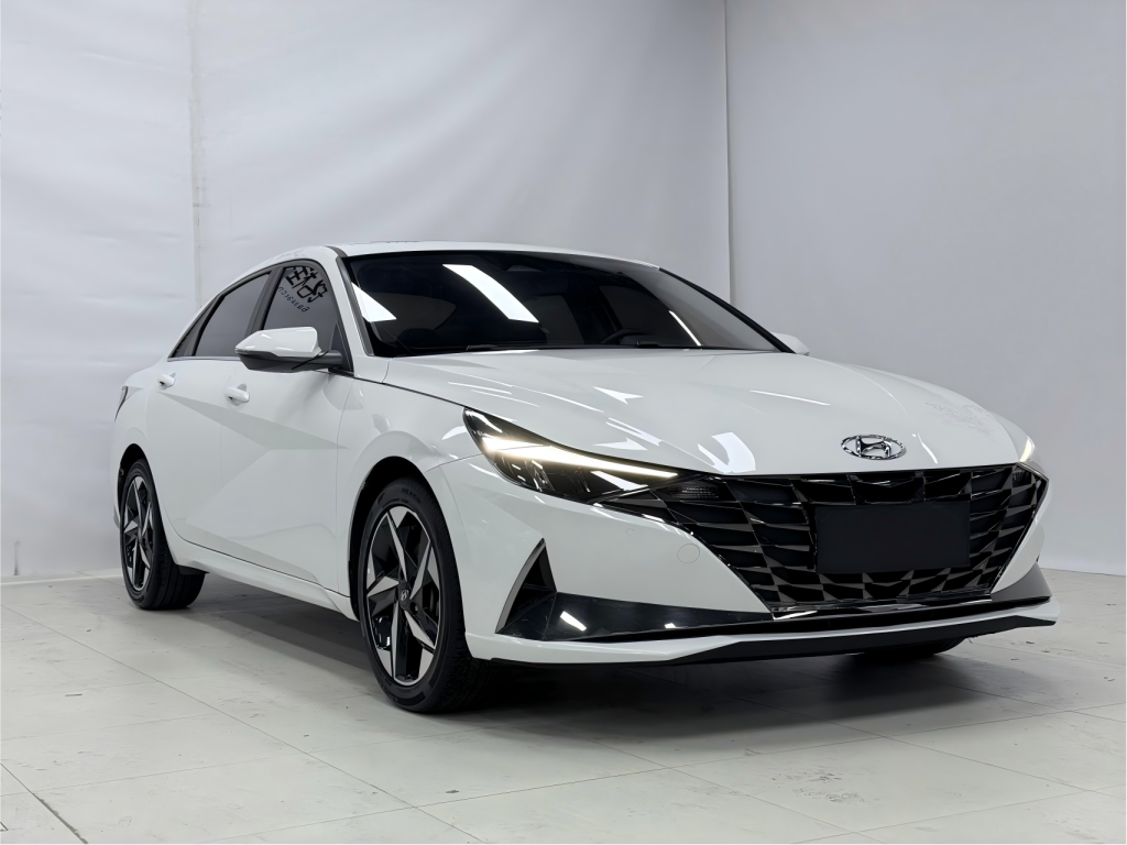 Hyundai Elantra, 2023 модельный год, 1,5 л, CVT, версия LUX - AUTO STAR