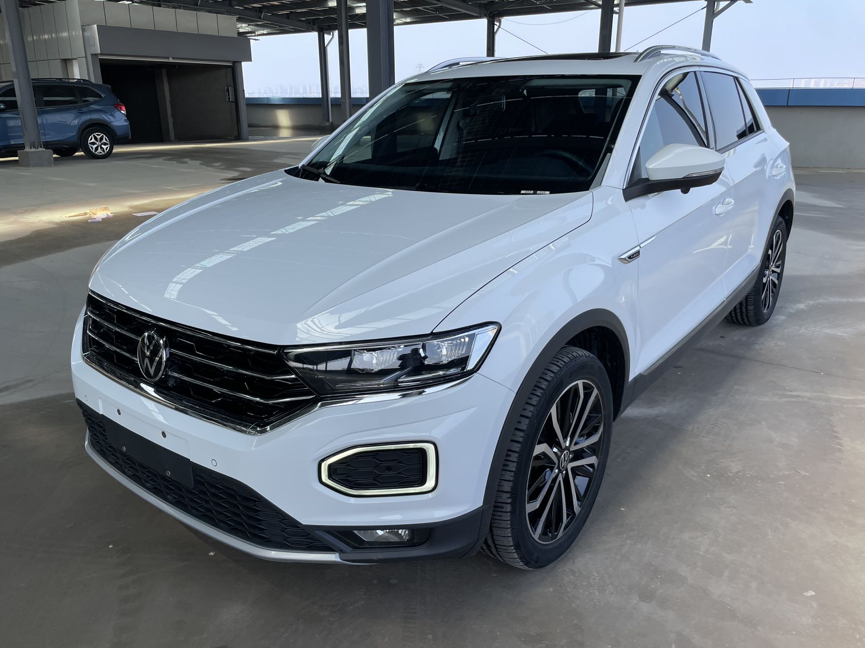 Volkswagen T-ROC 2022 модельный год  280TSI DSG  2WD  Comfort PLUS
