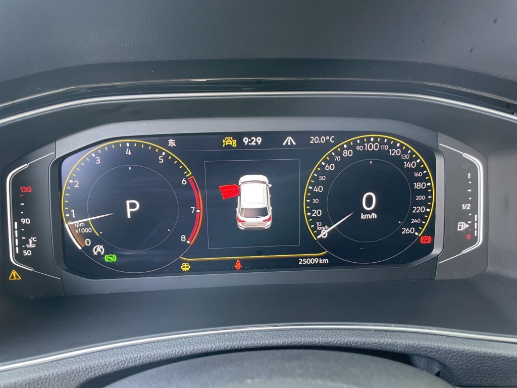 Volkswagen T-ROC 2022 модельный год 280TSI DSG 2WD Comfort PLUS - AUTO STAR
