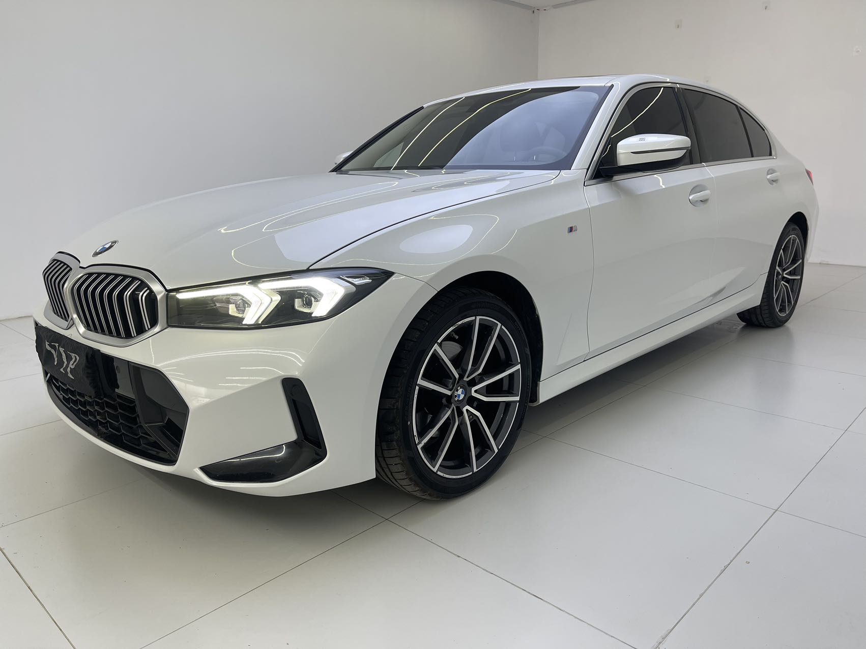 BMW 3 серии  2023 модельный год 320Li M Sport