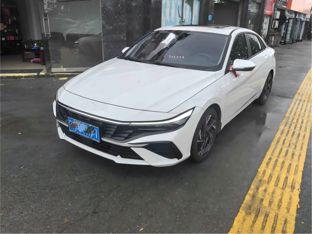 Hyundai Elantra, 2023 модельный год, 1,5 л, CVT, версия LUX - AUTO STAR