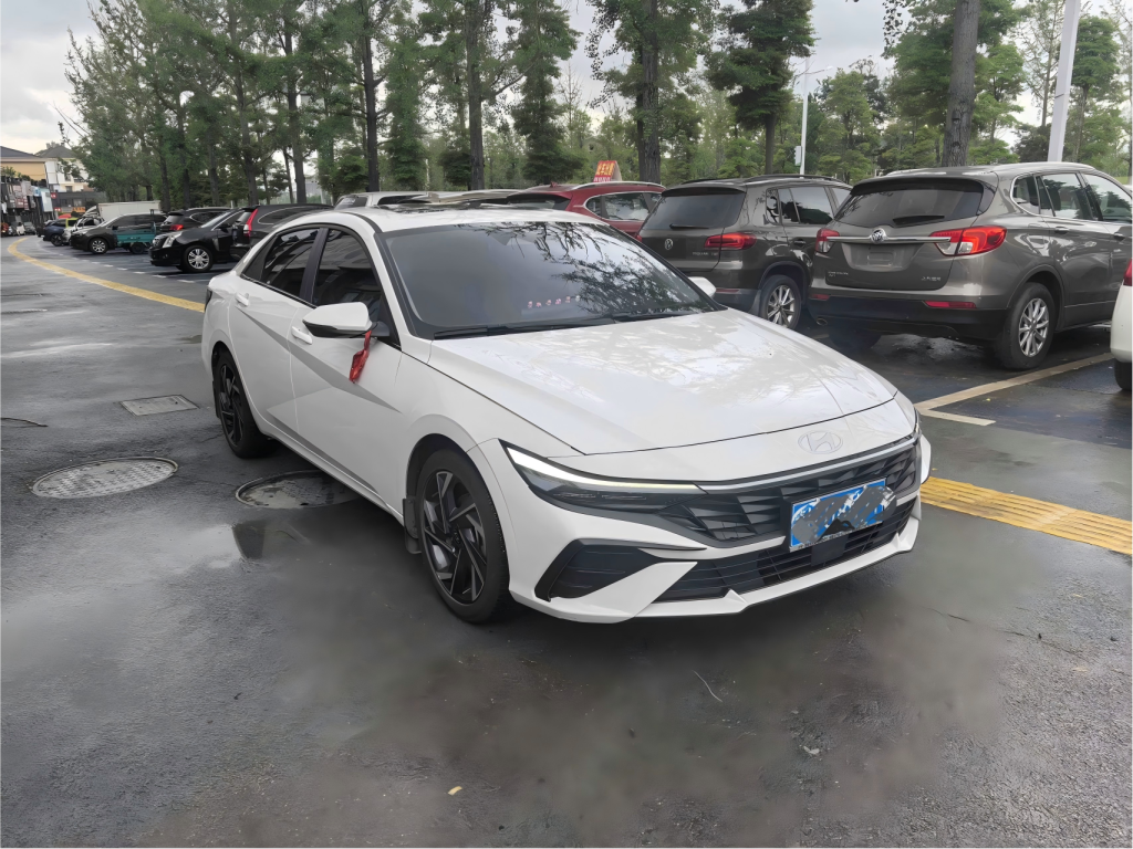 Hyundai Elantra, 2023 модельный год, 1,5 л, CVT, версия LUX - AUTO STAR