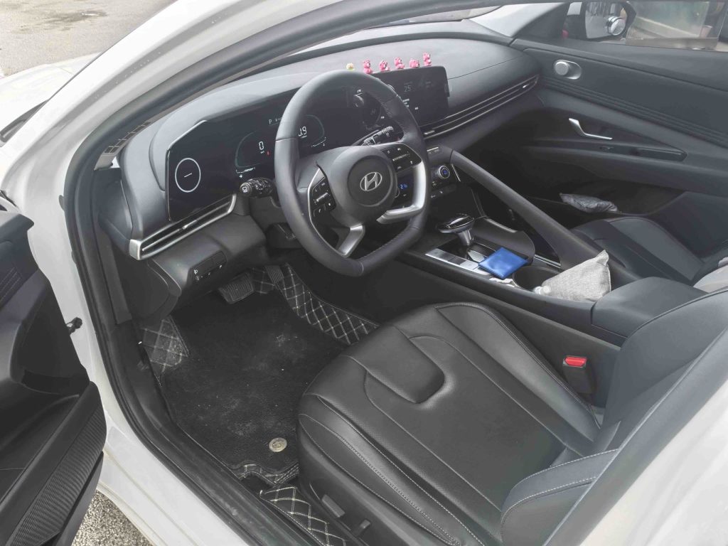 Hyundai Elantra, 2023 модельный год, 1,5 л, CVT, версия LUX - AUTO STAR