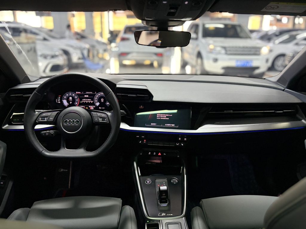 Audi A3 35TFSI Sportback 2022 года, синий, стильный и спортивный - AUTO STAR