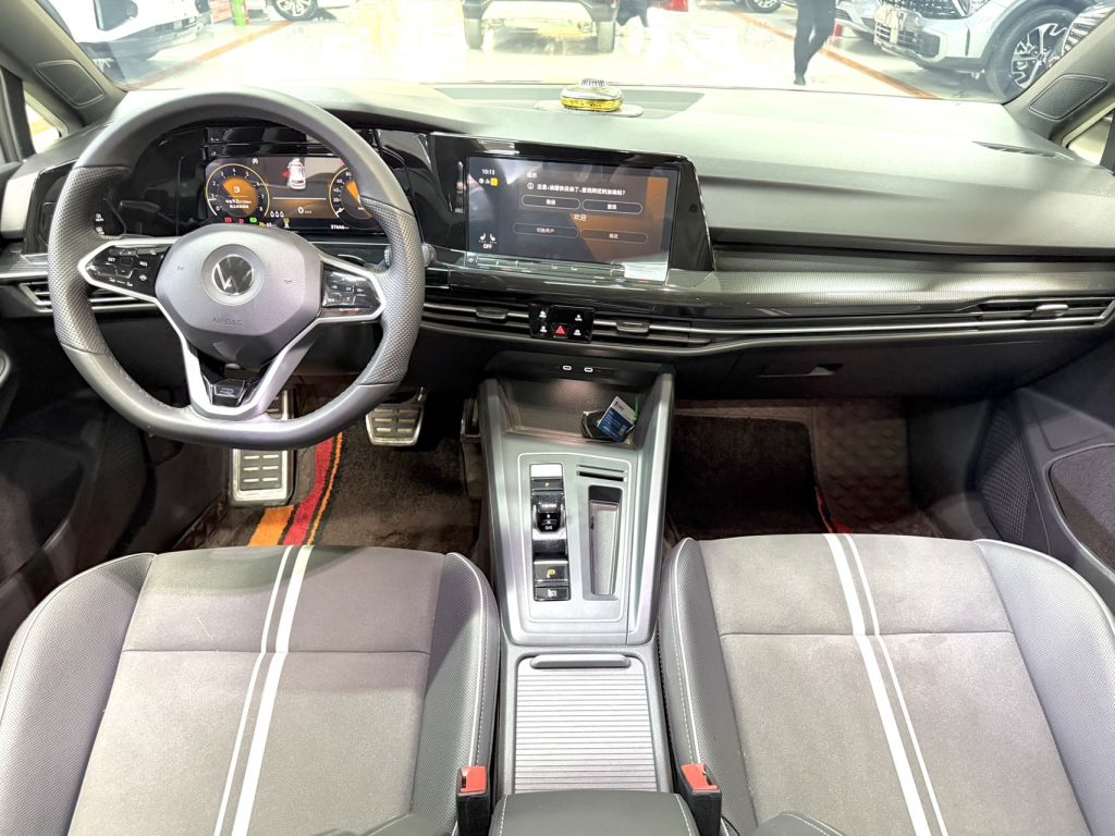 Golf 2021 года, серый, R-Line Lite - AUTO STAR