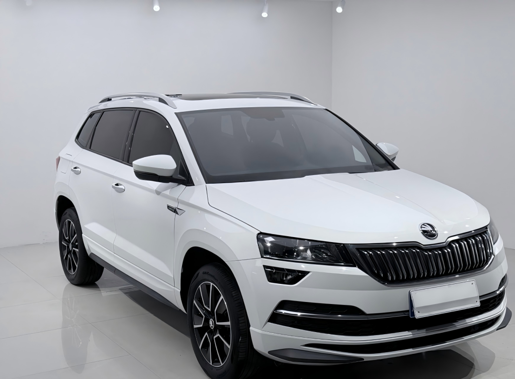 Skoda Karoq 2023 года выпуска, белый, 280TSI, версия «Premium» - AUTO STAR