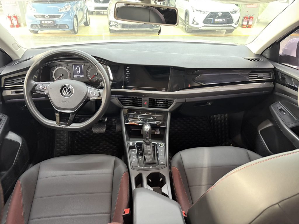Volkswagen Bora 2021 года, 1,5 л, версия Elite Smart Connect - AUTO STAR