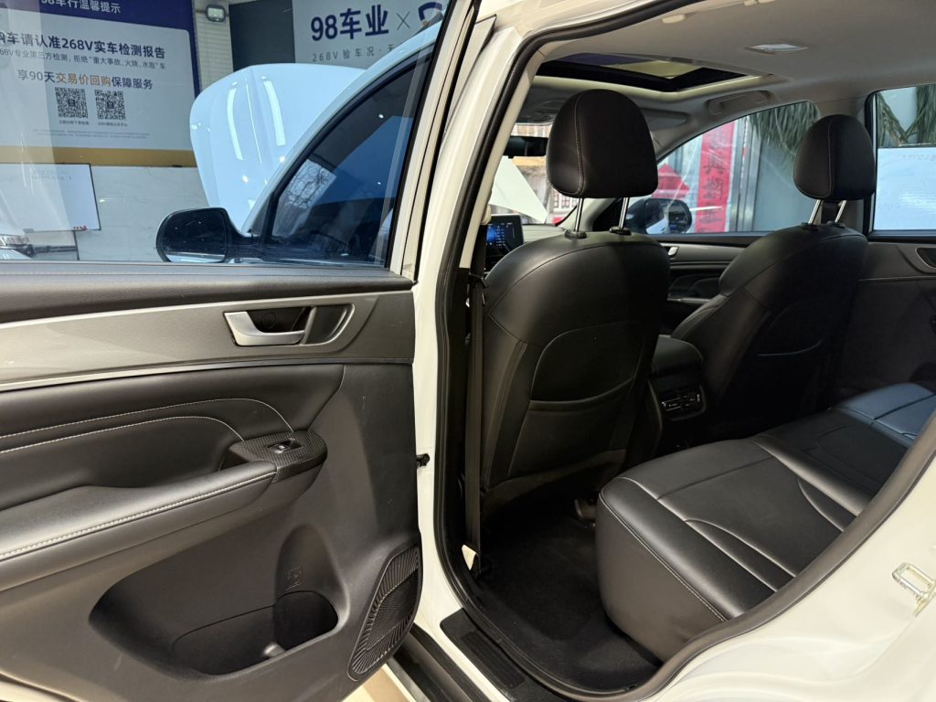 Haval M6 2021 модельного года PLUS 1.5TDCT, версия «Luxury Smart Connect» - AUTO STAR