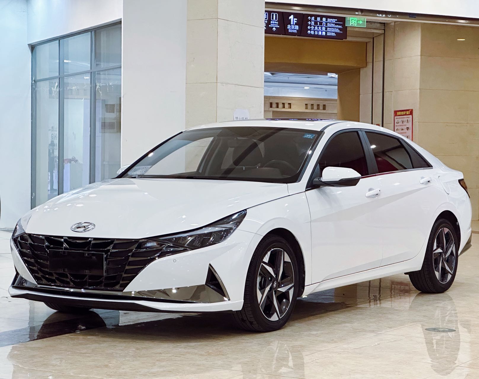 Hyundai Elantra,  2022 модельный год, 1,5 л, CVT, версия GLX Elite