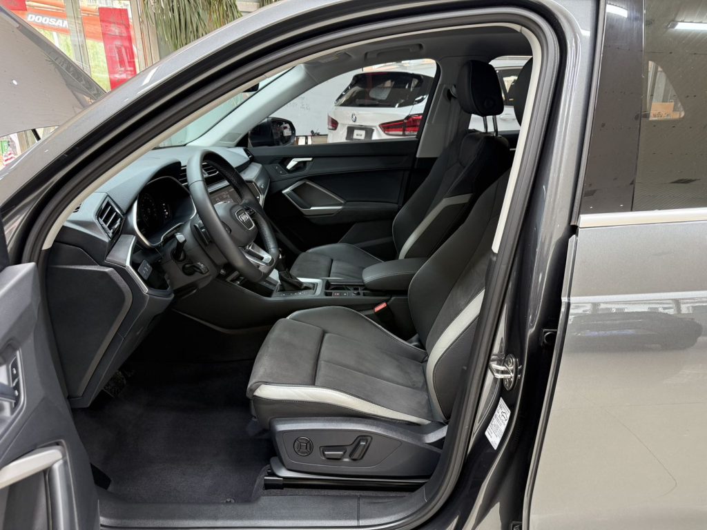 Audi Q3,2023 модельный год, версия 35TFSI Sport (1.4T) - AUTO STAR