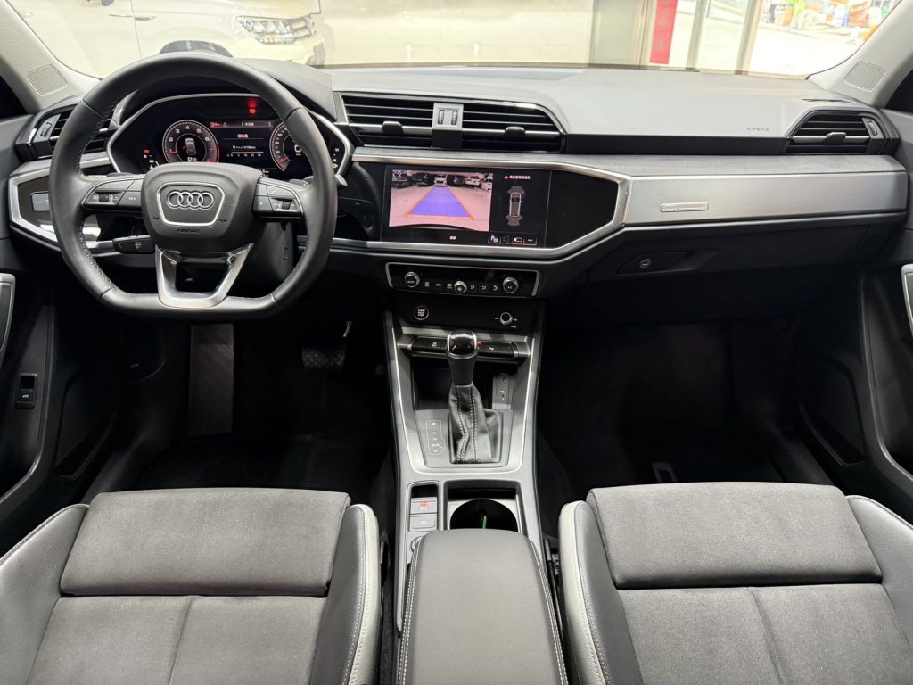 Audi Q3,2023 модельный год, версия 35TFSI Sport (1.4T) - AUTO STAR