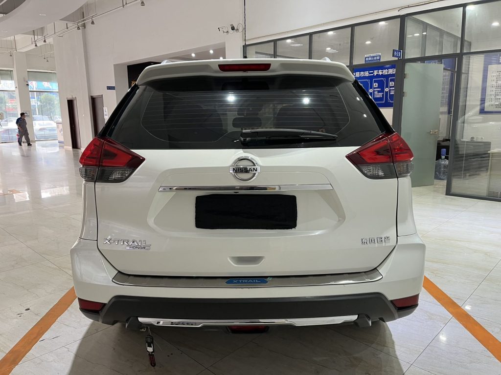 Nissan X-Trail, 2022 г. выпуска, 2,0 л, передний привод, версия «Smart Connect Comfort» - AUTO STAR