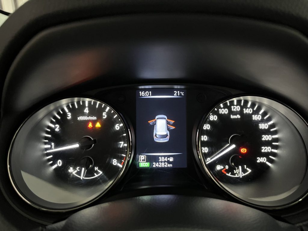 Nissan X-Trail, 2022 г. выпуска, 2,0 л, передний привод, версия «Smart Connect Comfort» - AUTO STAR