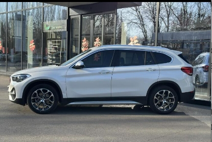 BMW X1 2022 sDrive20Li Premium - Huishida Trading