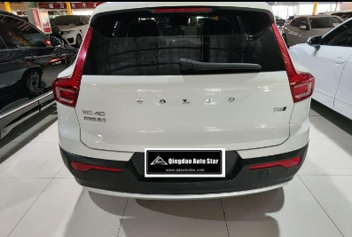 Volvo XC40 2021 T4 4WD Smart Style - Huishida Trading