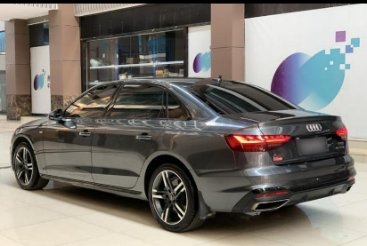 Audi A4L 2022 40 TFSI Luxury Dynamic - Huishida Trading