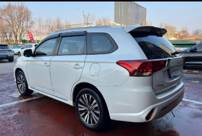 Mitsubishi Outlander 2021 2.0L 2WD Premium 5-Seater - Huishida Trading