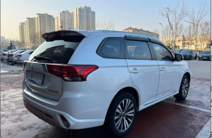 Mitsubishi Outlander 2021 2.0L 2WD Premium 5-Seater - Huishida Trading