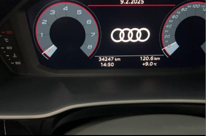 Audi Q3 2022 35 TFSI Стильная элегантность - Huishida Trading