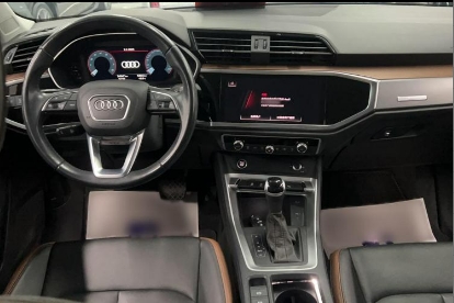 Audi Q3 2022 35 TFSI Стильная элегантность - Huishida Trading