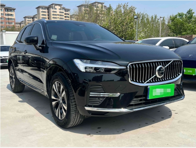 Volvo XC60 2023 B5 4WD Zhiyi Luxury Edition - Huishida Trading