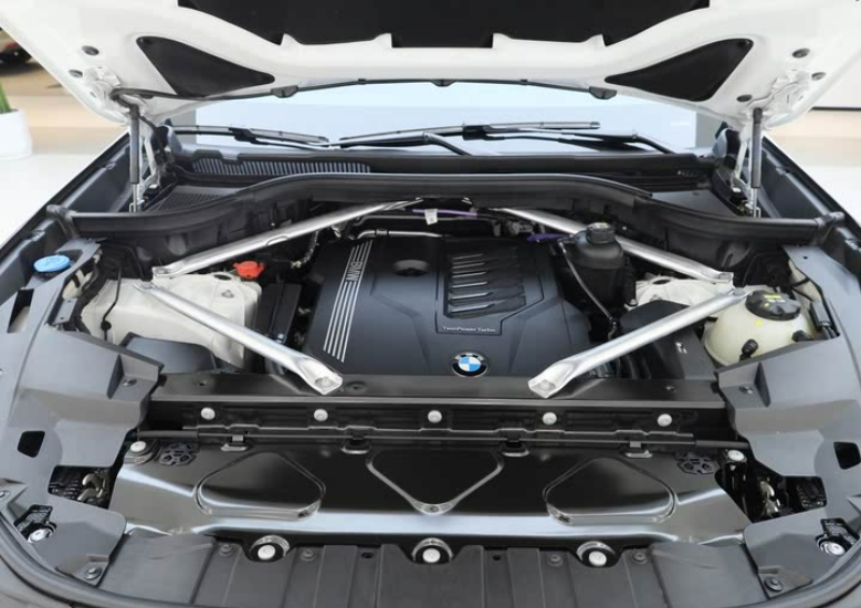 BMW X5 2022 xDrive 40Li M Sport Package (BMW Brilliance) - Huishida Trading