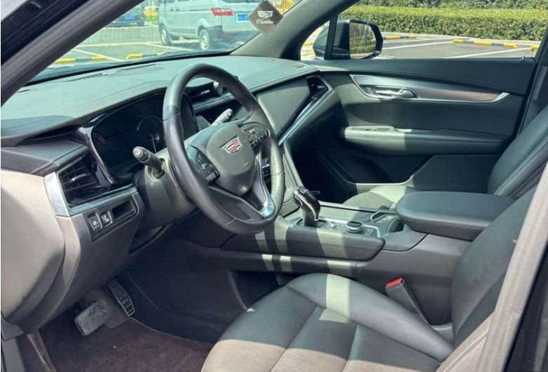 Cadillac XT6 2022 2.0T 7-местный 4WD Style - Huishida Trading