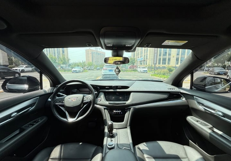 Cadillac XT6 2022 2.0T 7-местный 4WD Style - Huishida Trading