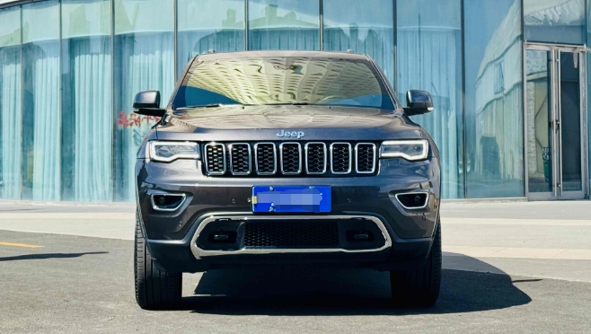 Jeep Grand Cherokee (импорт) 2020 3.0L Elite Nav Plus - Huishida Trading