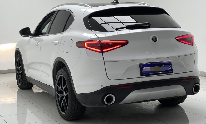 Alfa Romeo Stelvio 2021 Stelvio 2.0T 280HP Luxury Edition - Huishida Trading