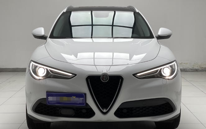 Alfa Romeo Stelvio 2021 Stelvio 2.0T 280HP Luxury Edition - Huishida Trading