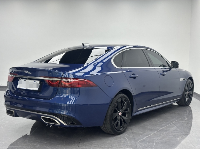 Jaguar XFL 2021 XFL 2.0T P300 4WD Signature Sport - Huishida Trading