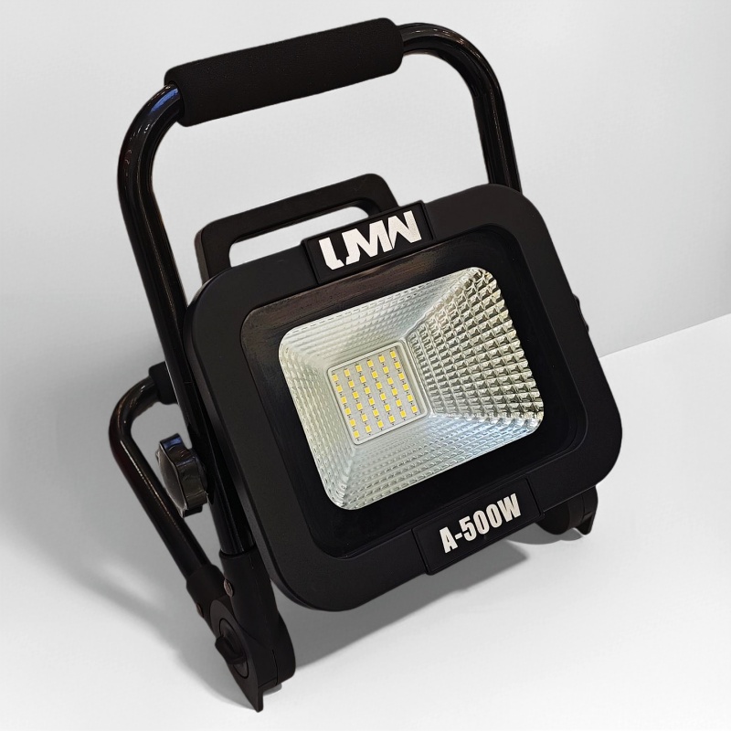 Подвижная яркая LED прожектор на литий-аккумулятор