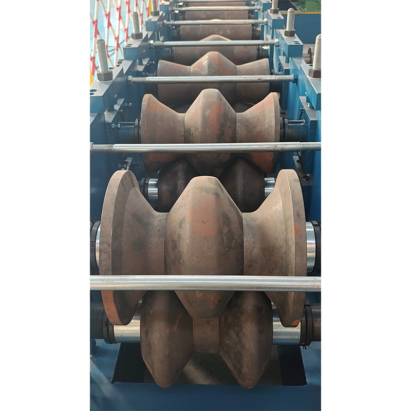 Автоматический станок для прокатки дорожных ограждений с высокотехнологичным оборудованием для производства стальных дорожных ограждений