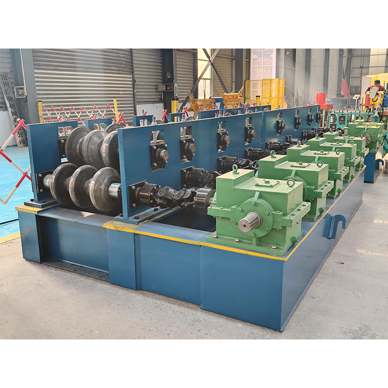 Автоматический трехволновой станок для производства дорожных ограждений с компонентами ПЛК для прокатки стальных дорожных ограждений