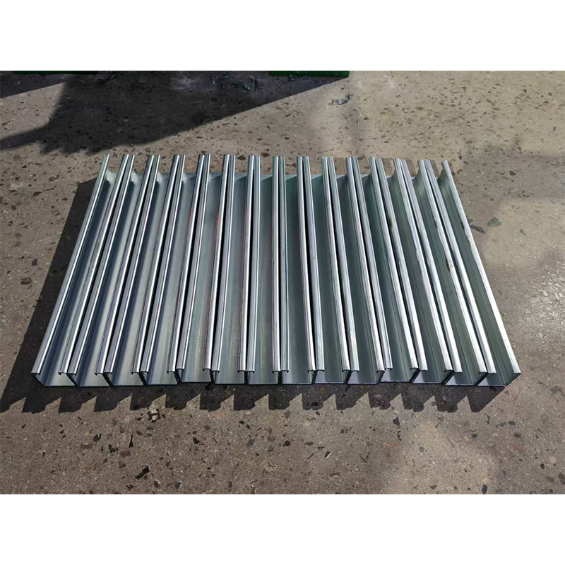 Источник: Заводская продажа станков для изготовления солнечных монтажных конструкций, станков для профилирования стальных водосточных желобов и водосточных систем