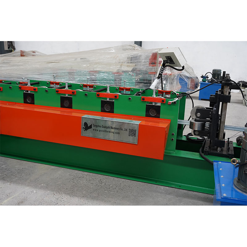 Источник: Заводская продажа станков для изготовления солнечных монтажных конструкций, станков для профилирования стальных водосточных желобов и водосточных систем