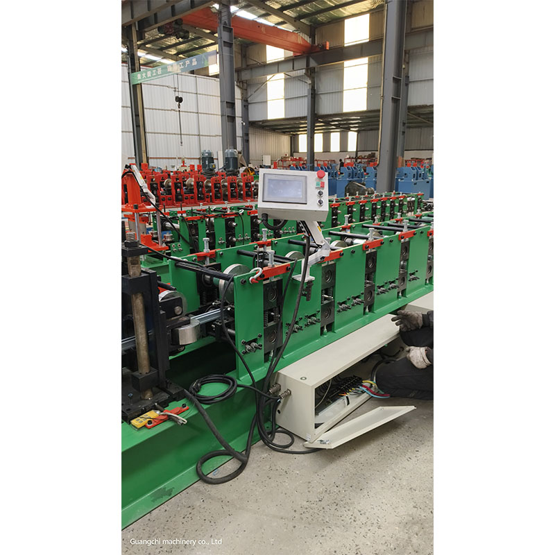 Источник: Заводская продажа станков для изготовления солнечных монтажных конструкций, станков для профилирования стальных водосточных желобов и водосточных систем